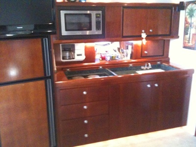 NY motor yacht 17 galley